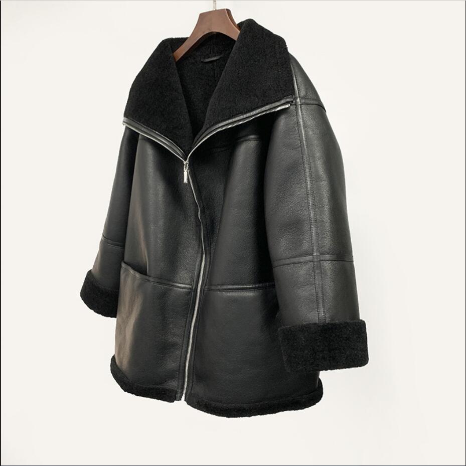 Autumn/Winter 2023 New Favorite - Trendy silhouette ring toteme fur jacket with warm patchwork fur coat
