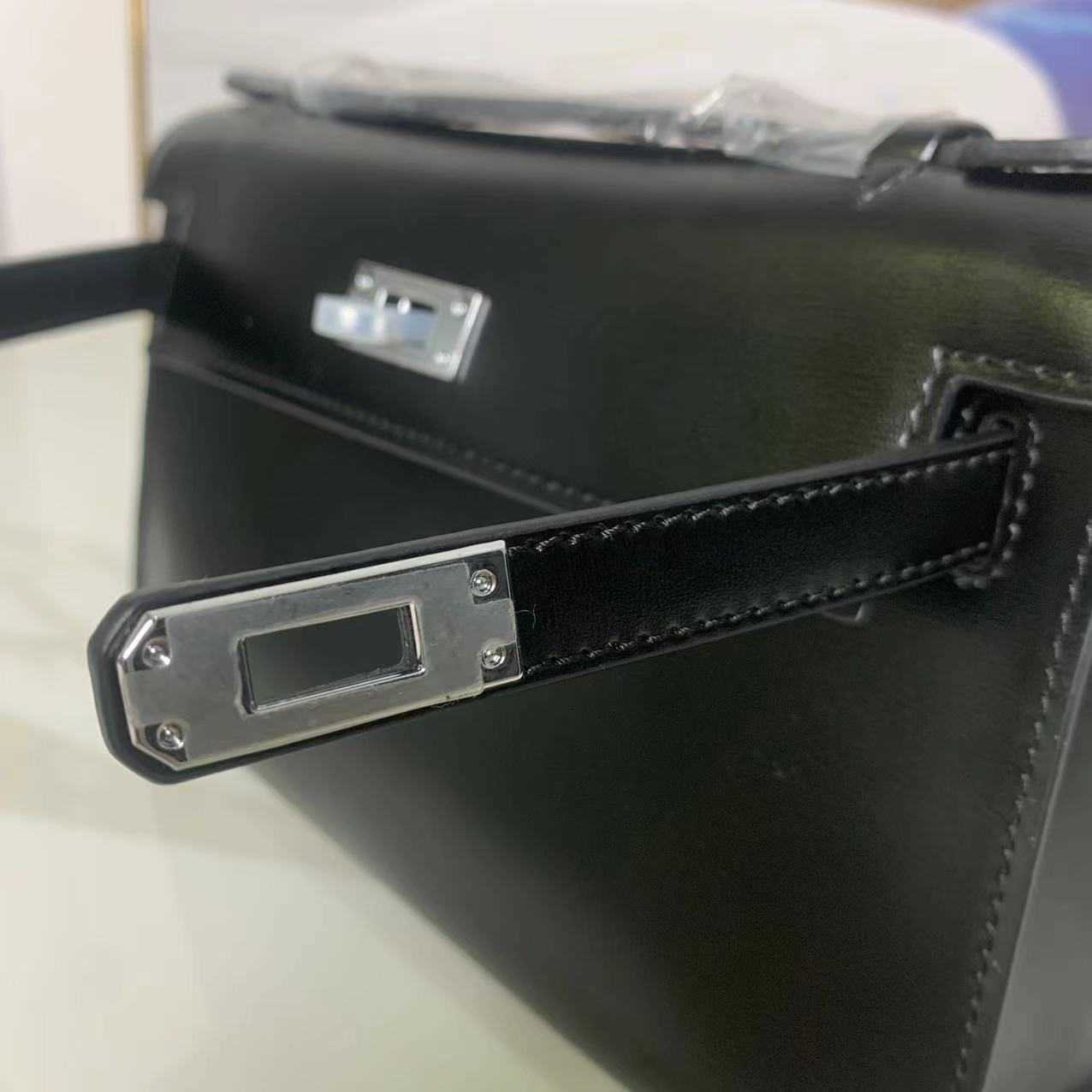Uma bolsa de luxo Kaily que pode transportar etiqueta de caixa de couro de primeira geração mini um ombro diagonal cruz bolsa de jantar portátil elegante pequena quadrada menina N8JR