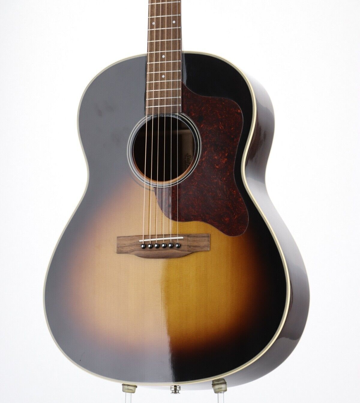 même sur les images STA FF ORD SAD-1000 S/N#07020034 Guitare acoustique