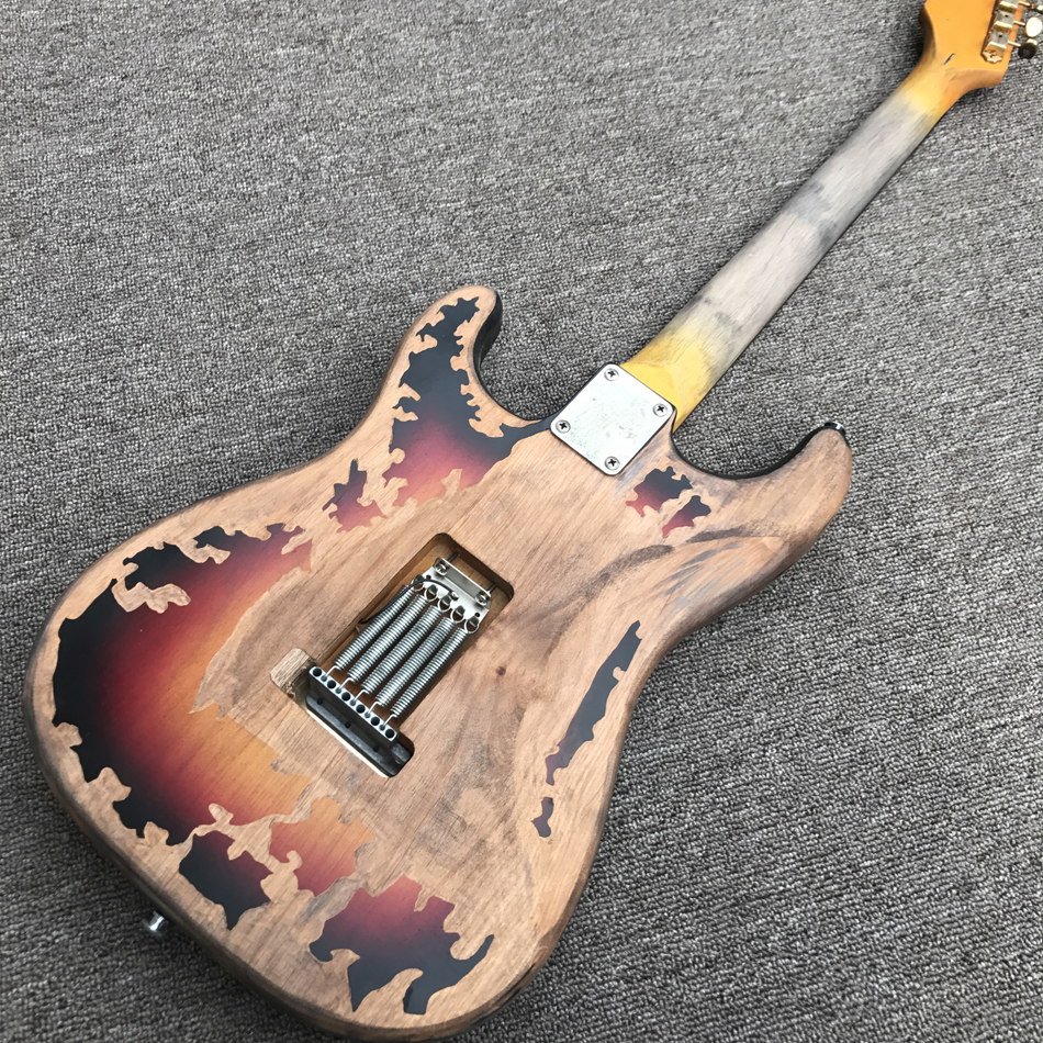 Lo stesso delle immagini Custom Shop, realizzato in Cina, SRV, chitarra elettrica di alta qualità, imitazione vecchia, adattamento di 3 pezzi, hardware dorato, shipp gratuito