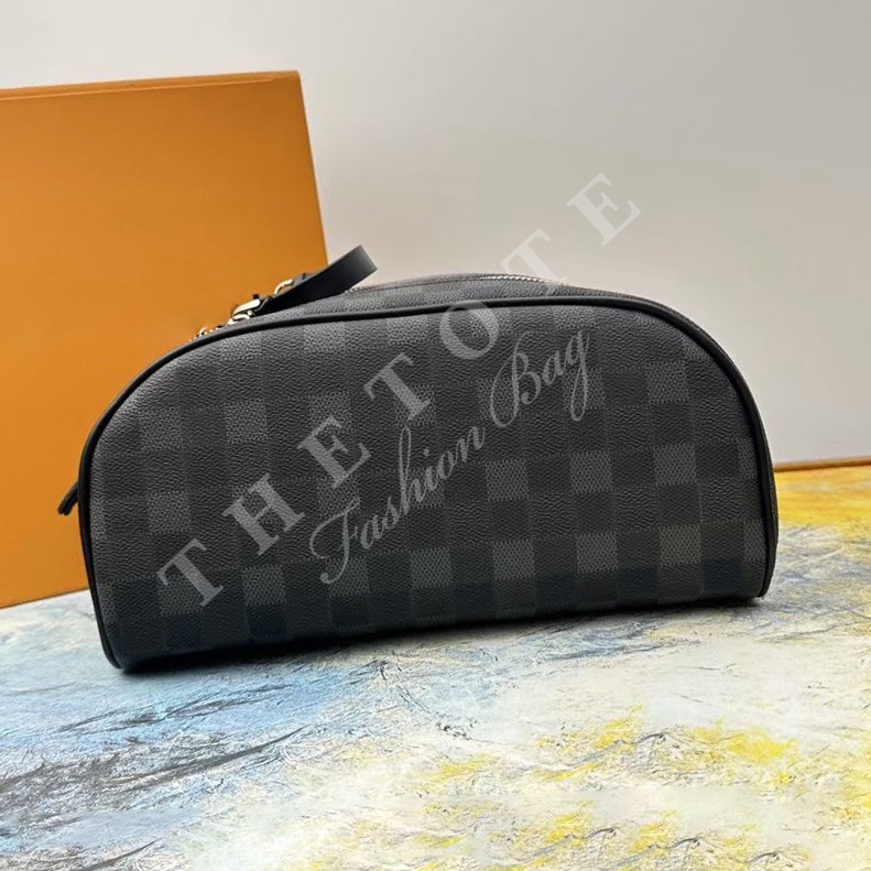 Men's Women's Luxury Designer Bags Large Capacity Cosmetic Bag Fashion Design Women's Wash Bag Classic Men's Travel Toiletry Bag Hanging Bathroom Wash Bag