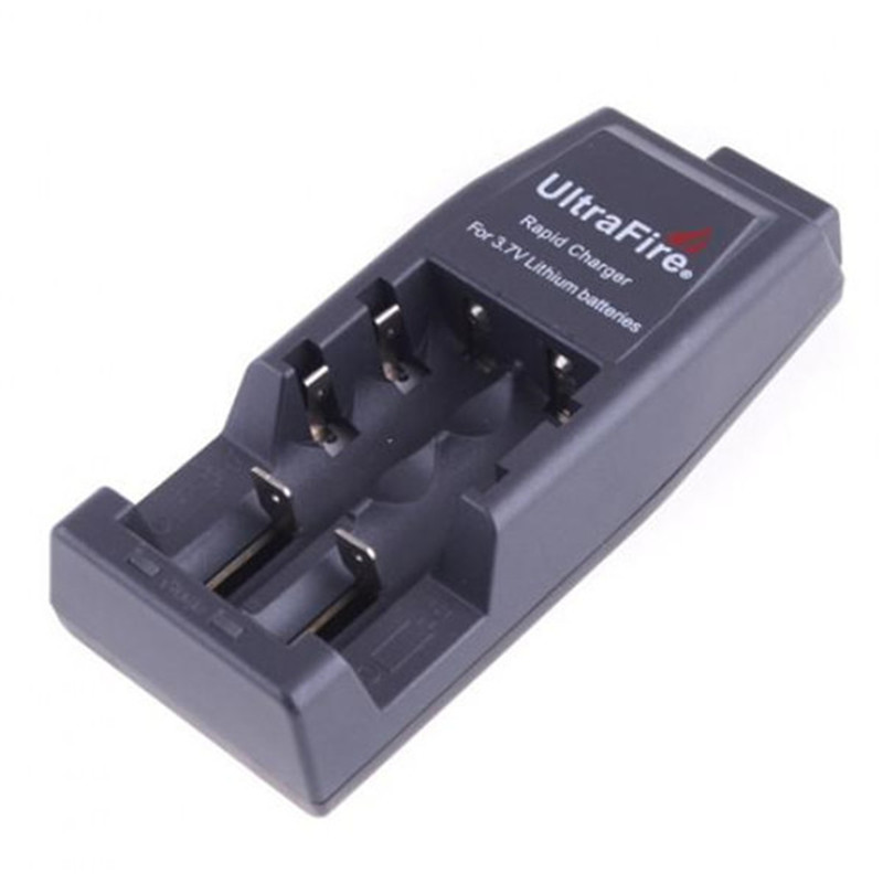 Novo carregador de bateria multifuncional ultrafire WF-139 para 18650 18500 17670 16340 14500 10440 UE/EUA Plug AC 110 ~ 240V com caixa de varejo