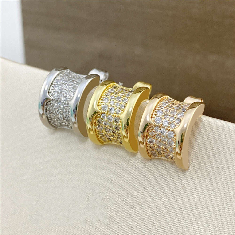 T GG brincos designer bugarl cintura cheia de diamantes brincos de caridade 18k pequena menina vermelha brincos elegantes e versáteis