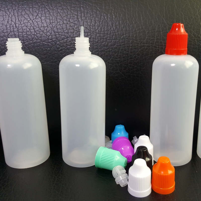 120 ml flessen PE zachte, doorschijnende lege LDPE-druppelaar 120 ml plastic flessen met lange dunne naaldpunten Kindveilige doppen voor dampsap Vloeibare olieverpakkingsfles