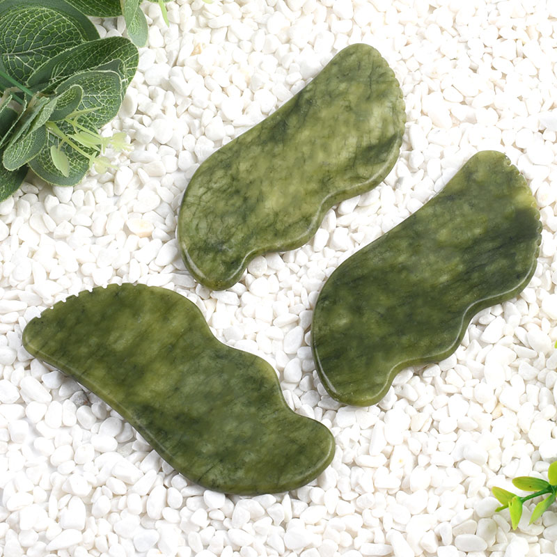 أداة الوجه Gua Sha Draging Tool Sawtooth Natural Jade Stone Guasha Board Massager لمكافحة التخسيس الوجه والرقبة إزالة التجاعيد انتفاخ العين