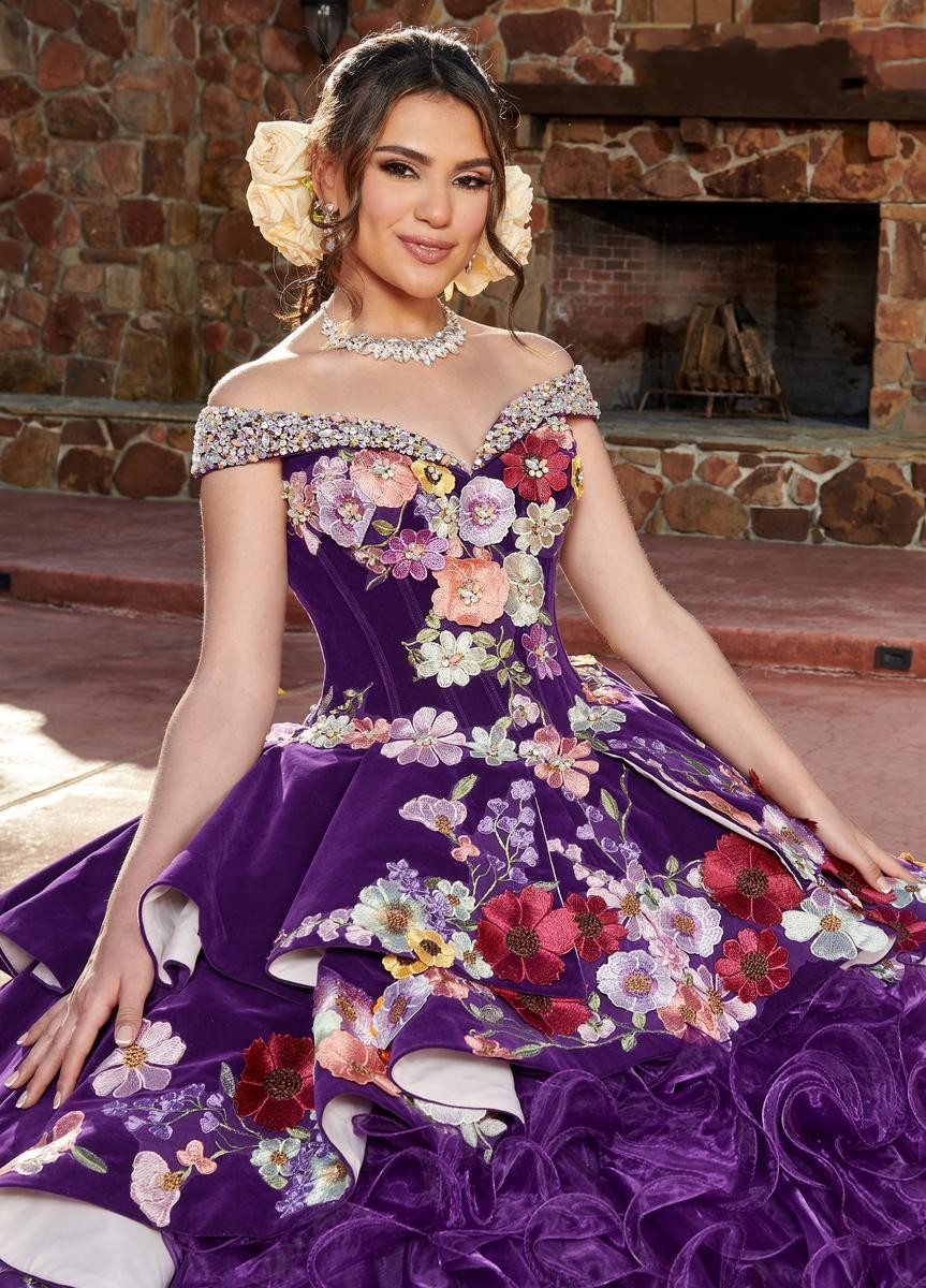 ボールガウンの花Quinceaneraドレス
