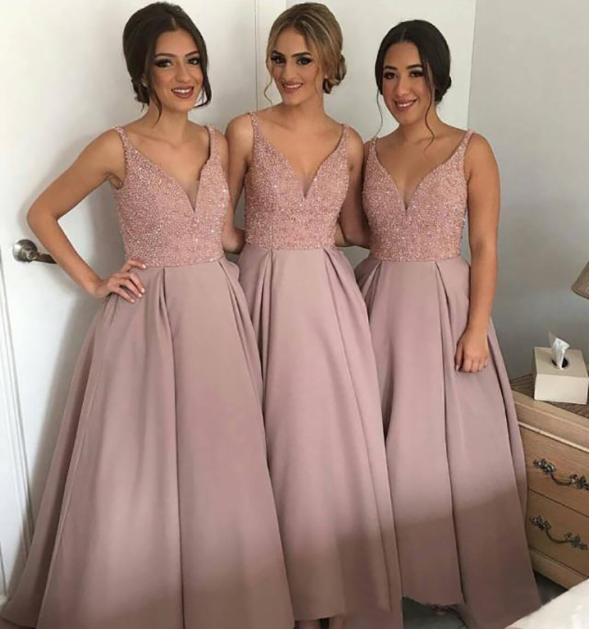 2023 Sparkling Blush Pink Bridesmaid Dresses V Neck Sleeveless High-Low Heavy Beaded Junior Country Bridesmaid Dresses Long Maid Of Honor Dress