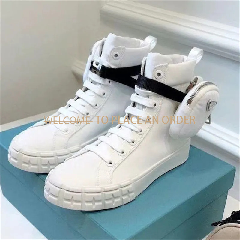 Designer Boots High Top Recycled Nylon Sneakers Men Womens Combat Boots Platform Shoes Wheeled Combat Flat Sneakers White Black Lace Up Sneakers