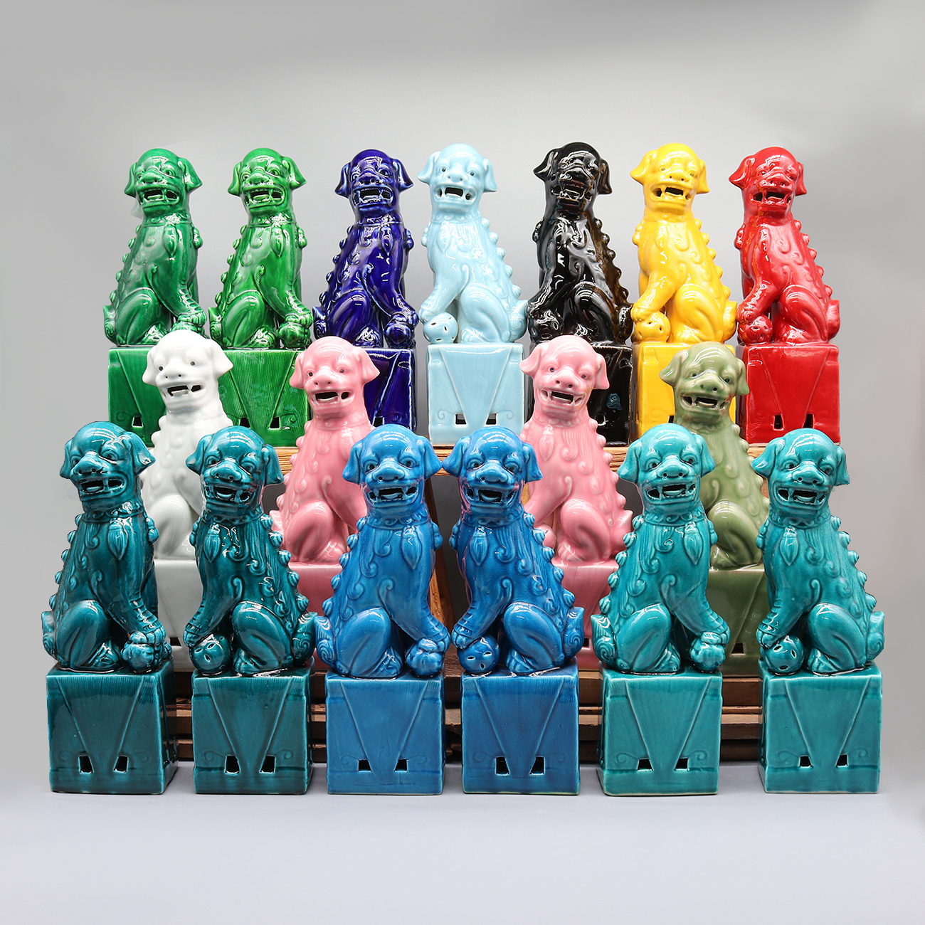 Foo Dogs、Fu Dogs、Buddha Dogs、Chinese Guardian Lions、Ceramic Sc​​ulpture、家の装飾のペア