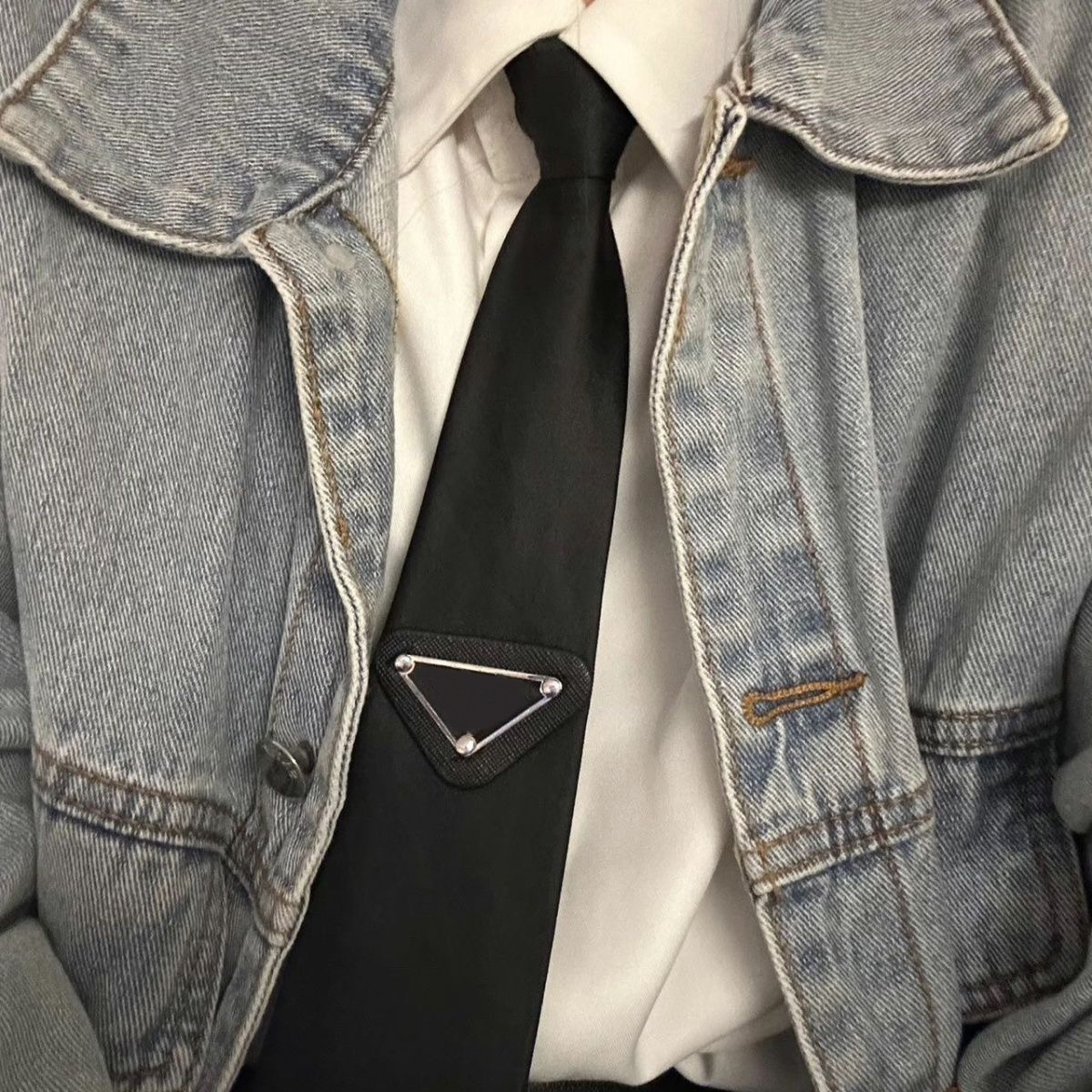 Mens tie Triangle necktie mens bolo tie luxury designer tie men teenager formal clothes luxury mini ladies leather strap fashion black white neck tie