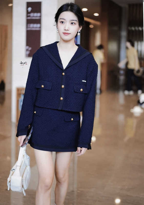 Two Piece Dress designer Shenzhen Women's Suit Coat New Advanced Sense, Fashionable and Tunable, Expensive Weaving, Navy Blue, Little Fragrant Girl P6FQ