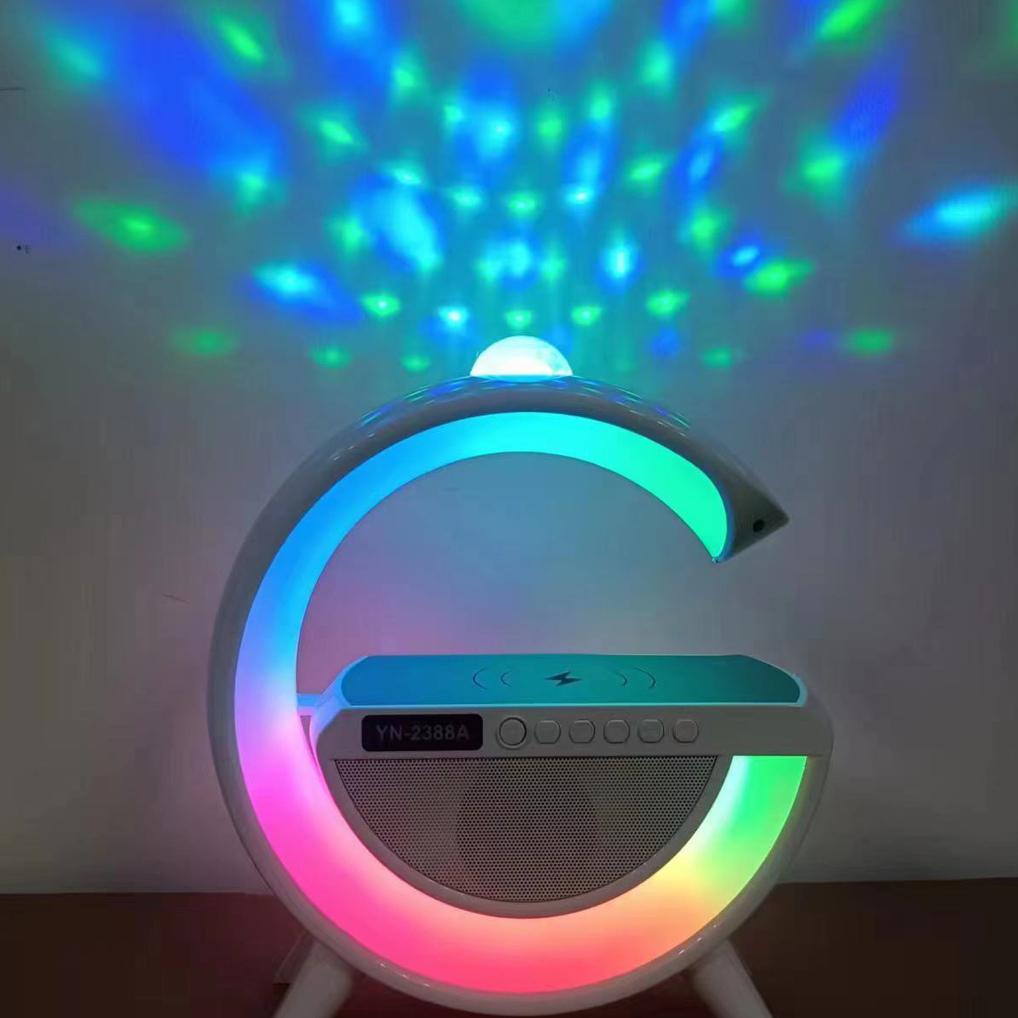 Altavoz en forma de G con luz nocturna regulable con audio Bluetooth y cargador inalámbrico, lámpara de mesa LED de atmósfera colorida, decoración del hogar para dormitorio, recuerdos de fiesta, regalo para adultos