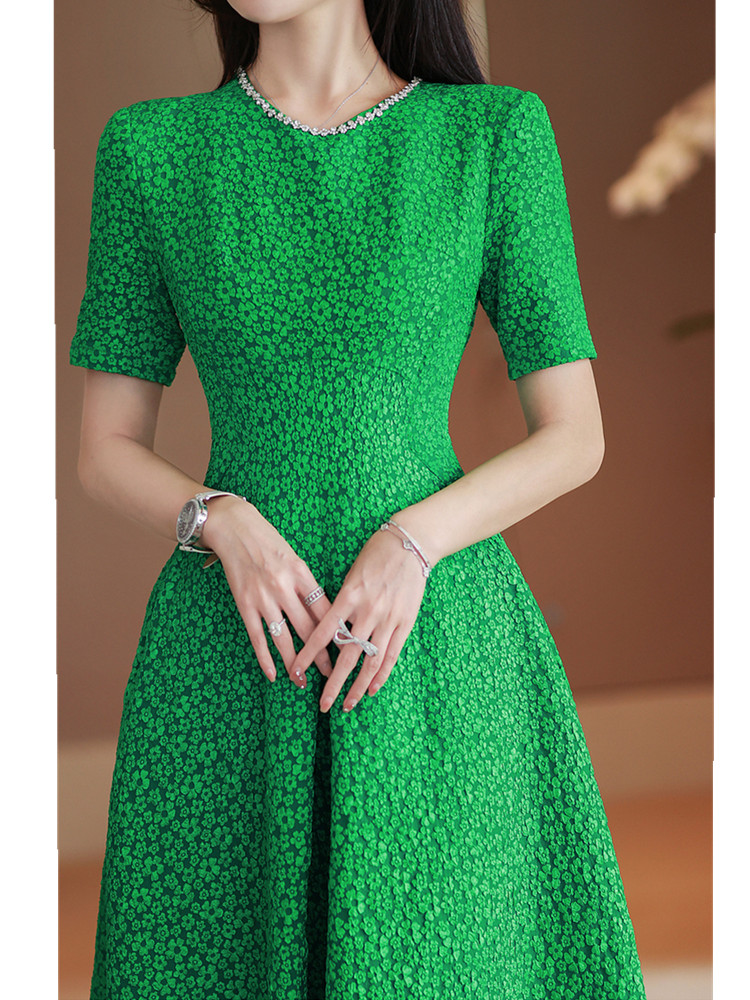 Grundläggande avslappnade klänningar 2024 En linje ny modeblomma jacquard vintage elegant midi festklänningar kvinnors korta ärm diamant o-hals sommarklänning vestidos