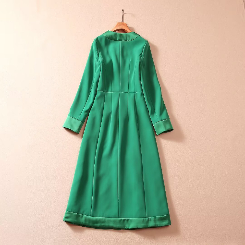 2023 Autumn Green Solid Color Panelled Dress Long Sleeve Round Neck Buttons Midi Casual Dresses A3S150901-07