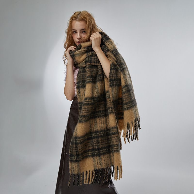 Vintage Maillard Camel Fleece Plaid Scarf Winter Overlay Soft Neck Women's Shawl Fashion Windproof