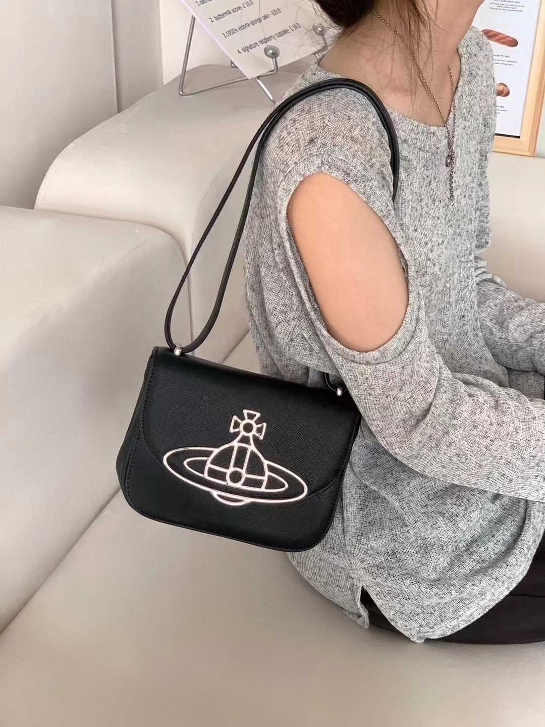 Western 2024 Nouveau polyvalent Tofu Qualité Petit sac à main carré vente 60% de réduction sur la boutique en ligne