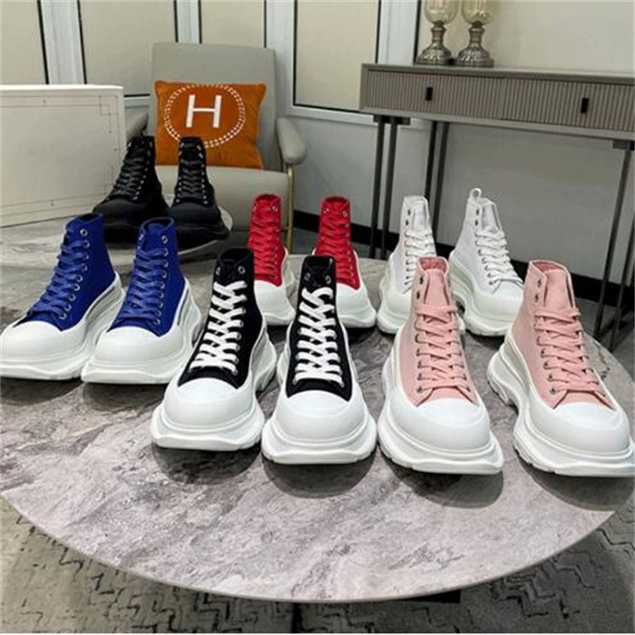 Casual Sneakers Lace Up Sneaker Triple Black Royal Red Low Platform Designer Sneakers Canvas Rubber Increase in autumn and winter Trainers Men and Women Couple Shoes