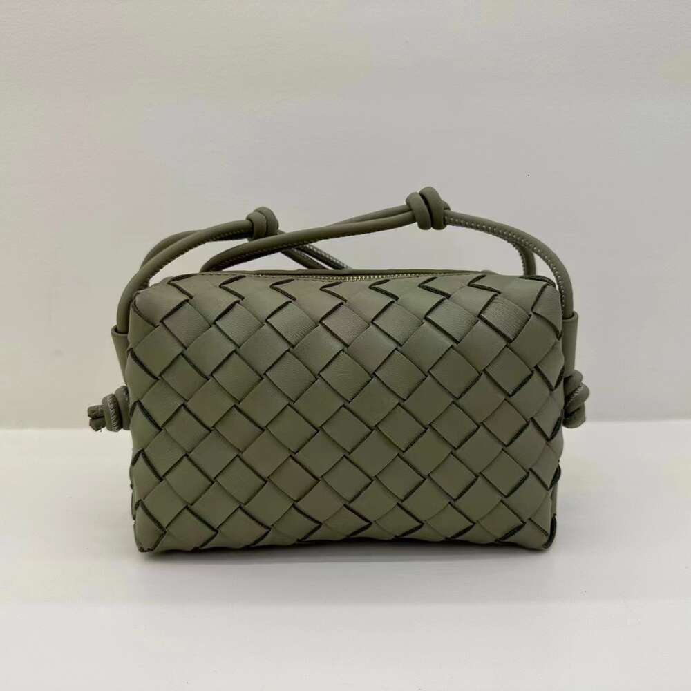 Camera da sacca a loop One Lady Designer borse 2024 BASSE IN PETTA CASSETTA CASSETTA CASSETTA CAMBIA MINI BOBLEEGA SCHEA Diagonale BVBAG Cross Cross Small Square 7VQG