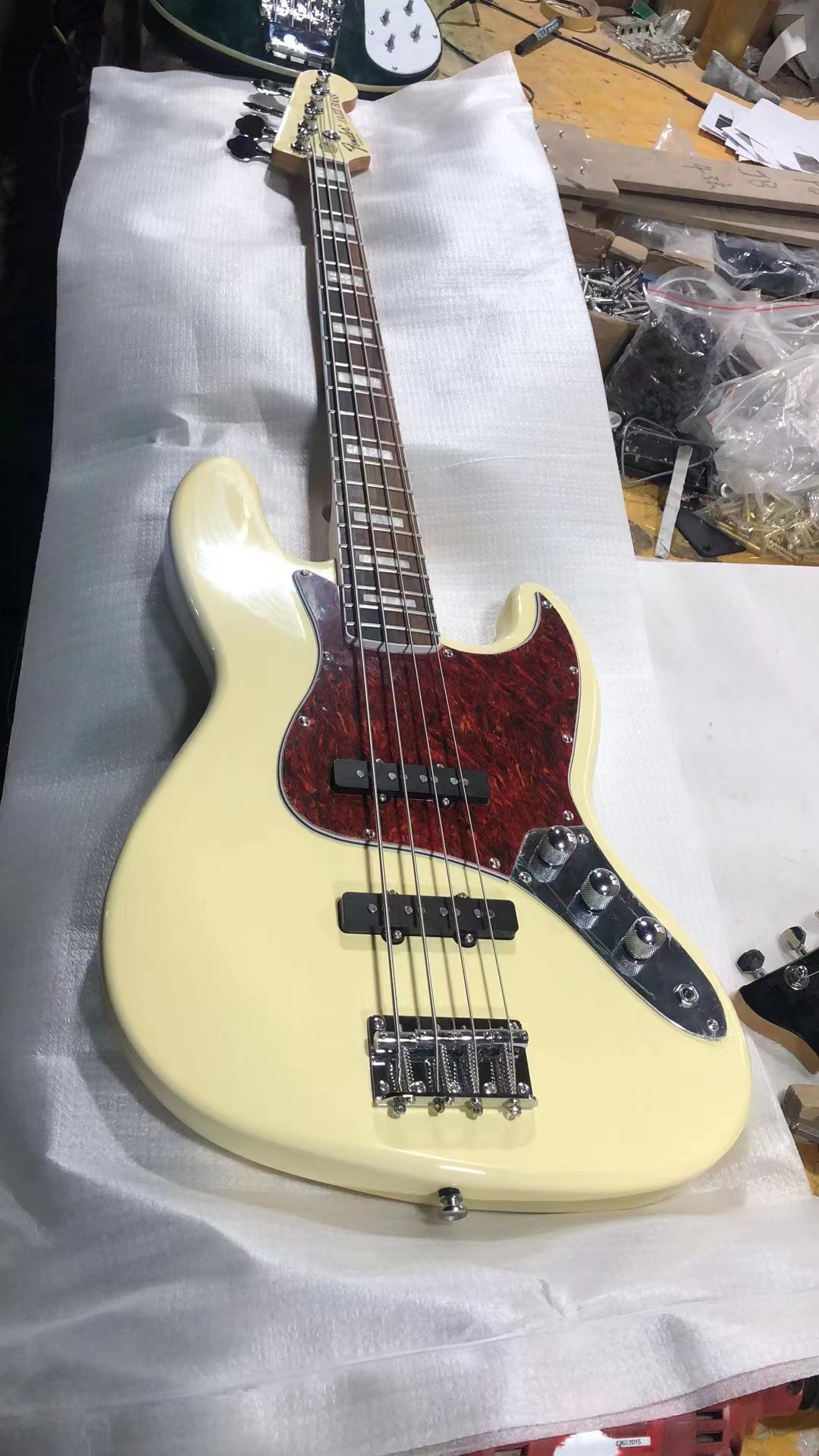 ome electric bass 4 string basswood body