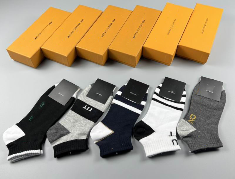  SS Men's Socks Classic Letter Luxury Sports Winter Letter Printing Socks Embroidered Cotton Matching Box Men's Fashion Socks Casual Cotton Printing 1 Box