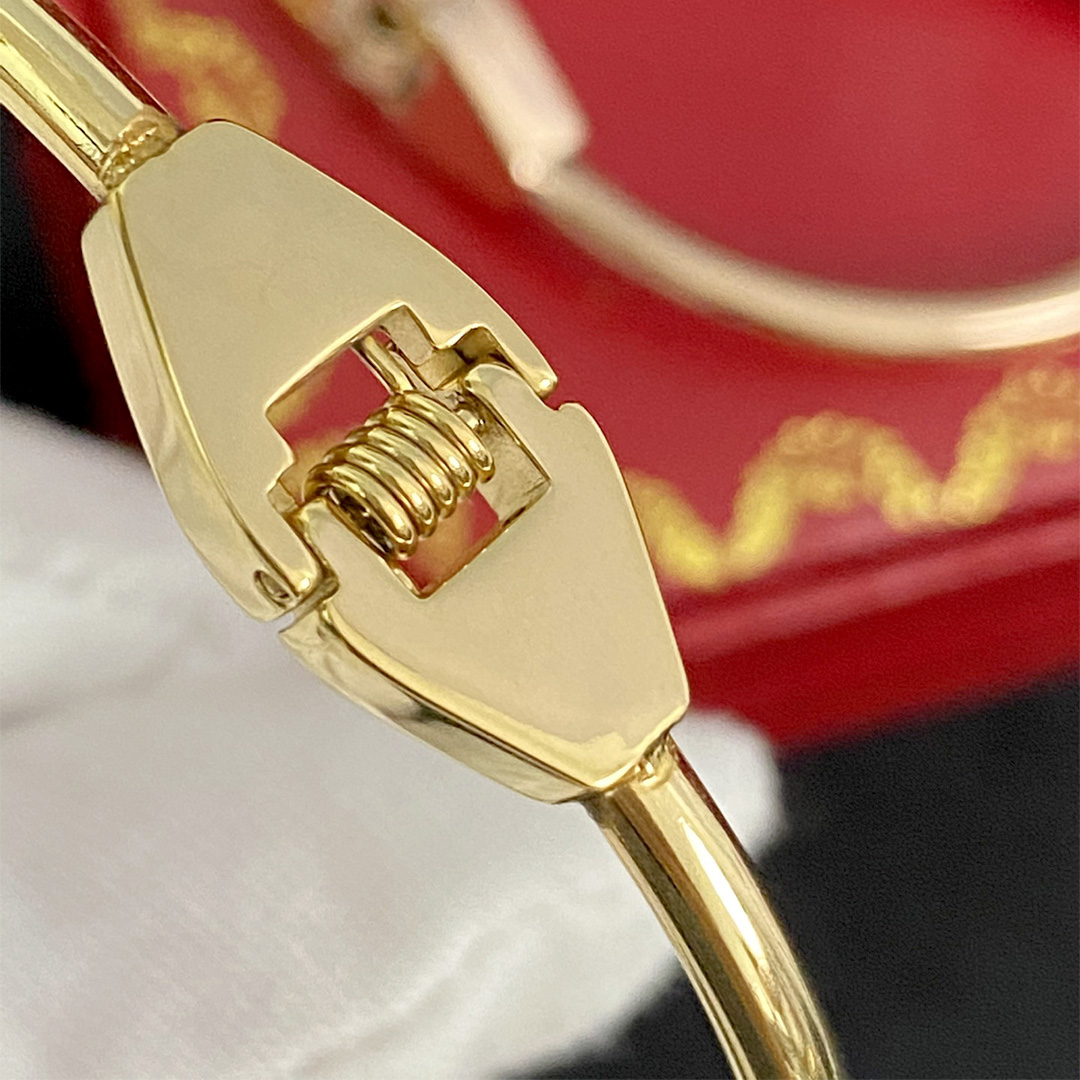 Bracelet bracelet de créateur bracelet de luxe designer couleur unie diamant design bracelet femme style polyvalent cadeaux de Noël grande boîte 3 styles très bon