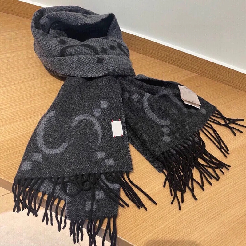 Designer Womens Scarf Luxury Fashion Soft Cashmere Letter Print Fashion Winter Warm Wraps High Quality Shawl