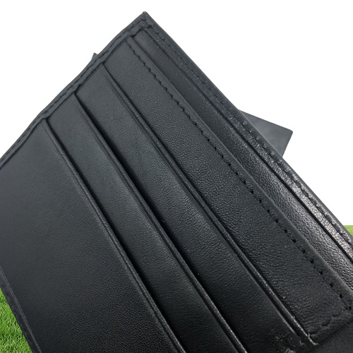 Classic Black Leather Men Kreditkortshållare Luxury Plånböcker för Business Man Office Male Wallet Mature Man Bifold Wallet ID Card C1621050
