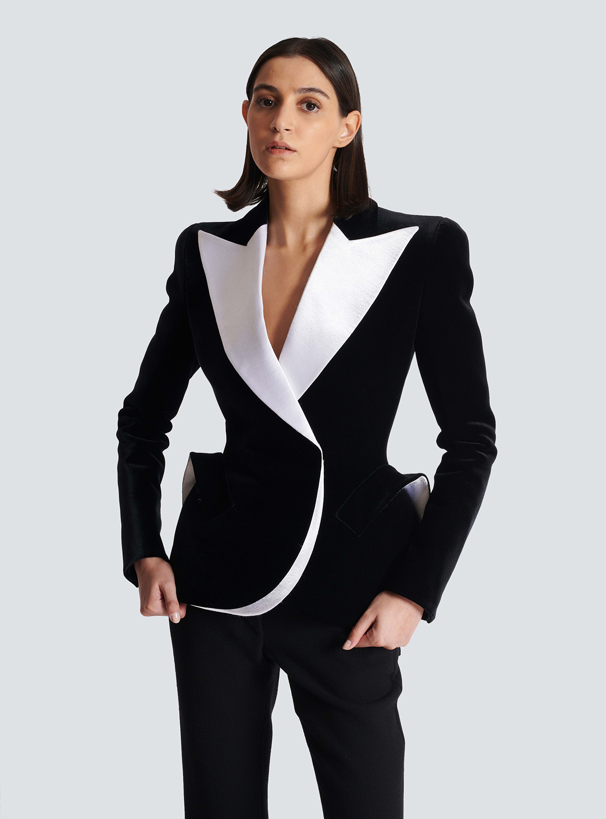 Costume pantalon assorti pour femmes, couleur noir et blanc, ensemble Blazer pour filles, coupe cintrée, veste sur mesure, tenue de fête, de bal et de mariage, 2 pièces