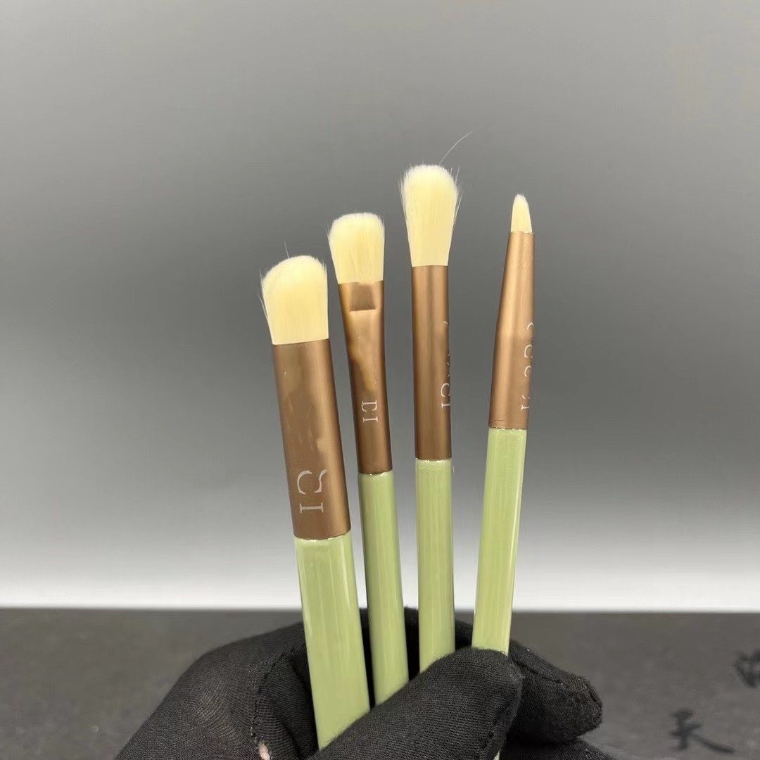 Luxury  Makeup Brushes Round Bucket Cosmetic Tool Brushes Blush Eye shadow Palette Eye And Face Brush Makeup Tools Original Quality Super Beautiful