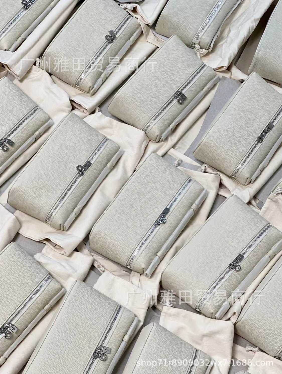 Designer kväll väska kosmetiska väskor 2023 ny LP19 lunchlåda väska äkta läder litchee korn kohud bärbar crossbody väska mobiltelefon väska gigi samma modell