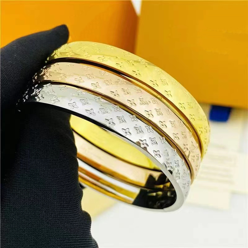 Designer märkesarmband Kvinnor Män Bangle Luxury Designer Letter Armband Crystal 18K Guldpläterad rostfritt stål bröllopälskare gåva smycken