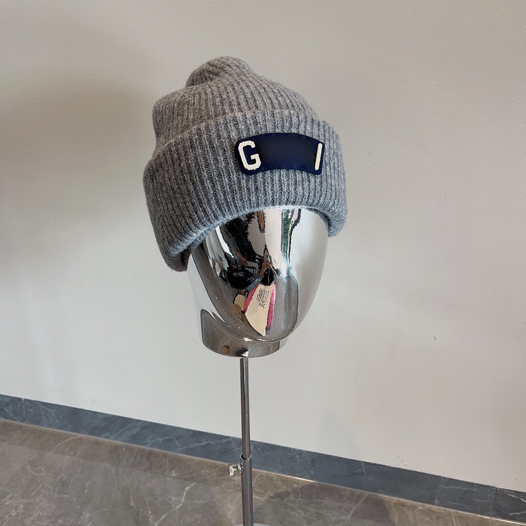 Cofano autunno e inverno Caldo tessuto di lana Designer Beanie Hat Coppia Incontri Vacanza Sport Stampa di lettere Casquette a i