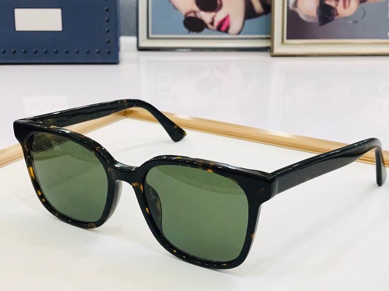 2023 occhiali da sole unisex alla moda di alta qualità nero con macchie gialle occhiali quadrati trasparenti fullframe a tavola centrale disponibili con scatola