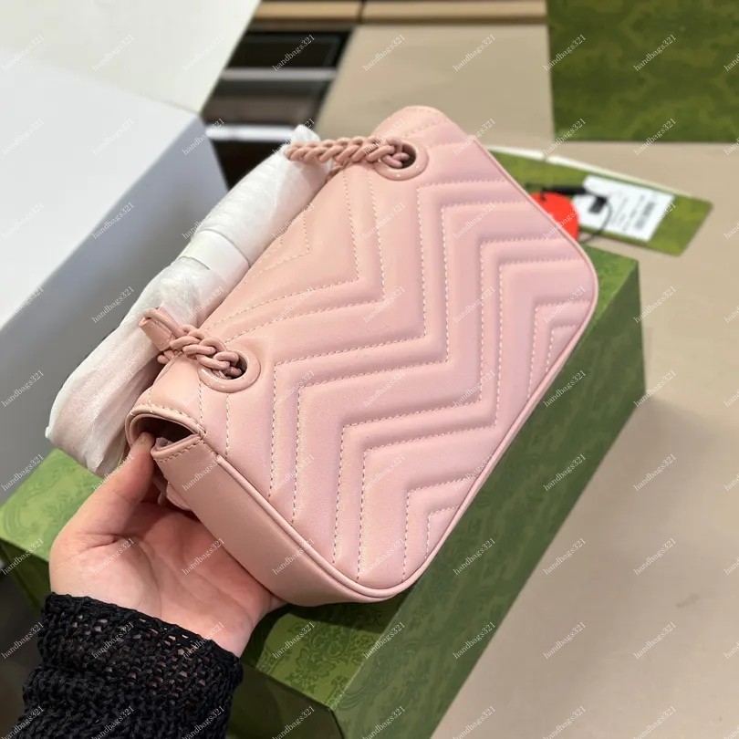 Designer Quilted Chain Cross Body Bags Flap Shoulder Bag Women Handbag Pochettes Genuine Leather Letter Hasp Hardware Fashion Female Plain Wallet