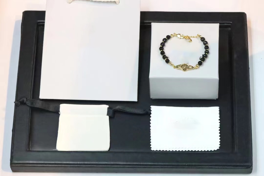 Designer rosa ouro Saturno cheio de diamantes colar de pérolas presente boa personalidade colar design requintado Newklace de alta qualidade para joias de casamento