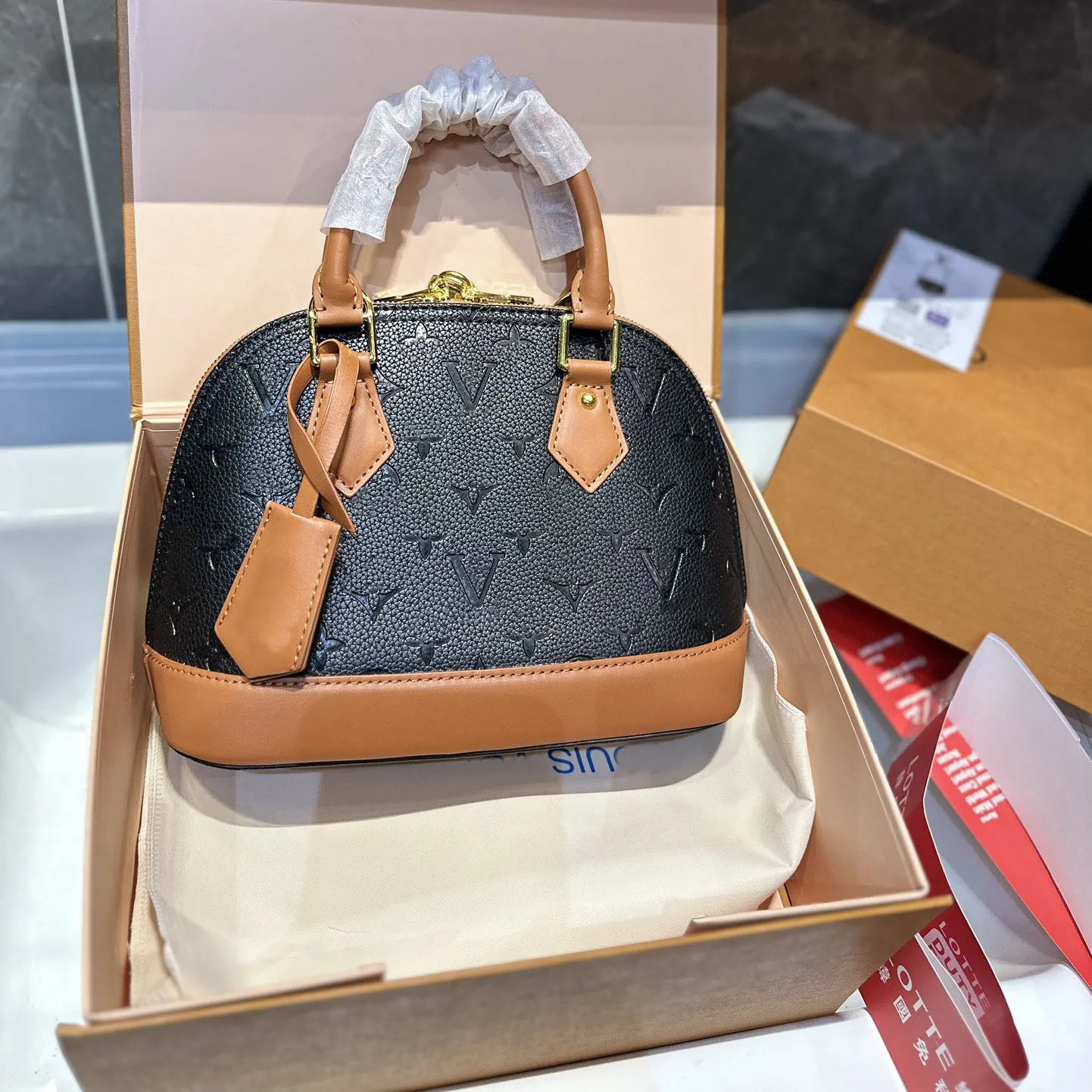 2023 Alma BB 25cm Femmes Designer Sacs à bandoulière Sac fourre-tout Chaîne Messenger Sacs à main en cuir Shell Portefeuille Bourse Cosmétique Sac à bandoulière M7803