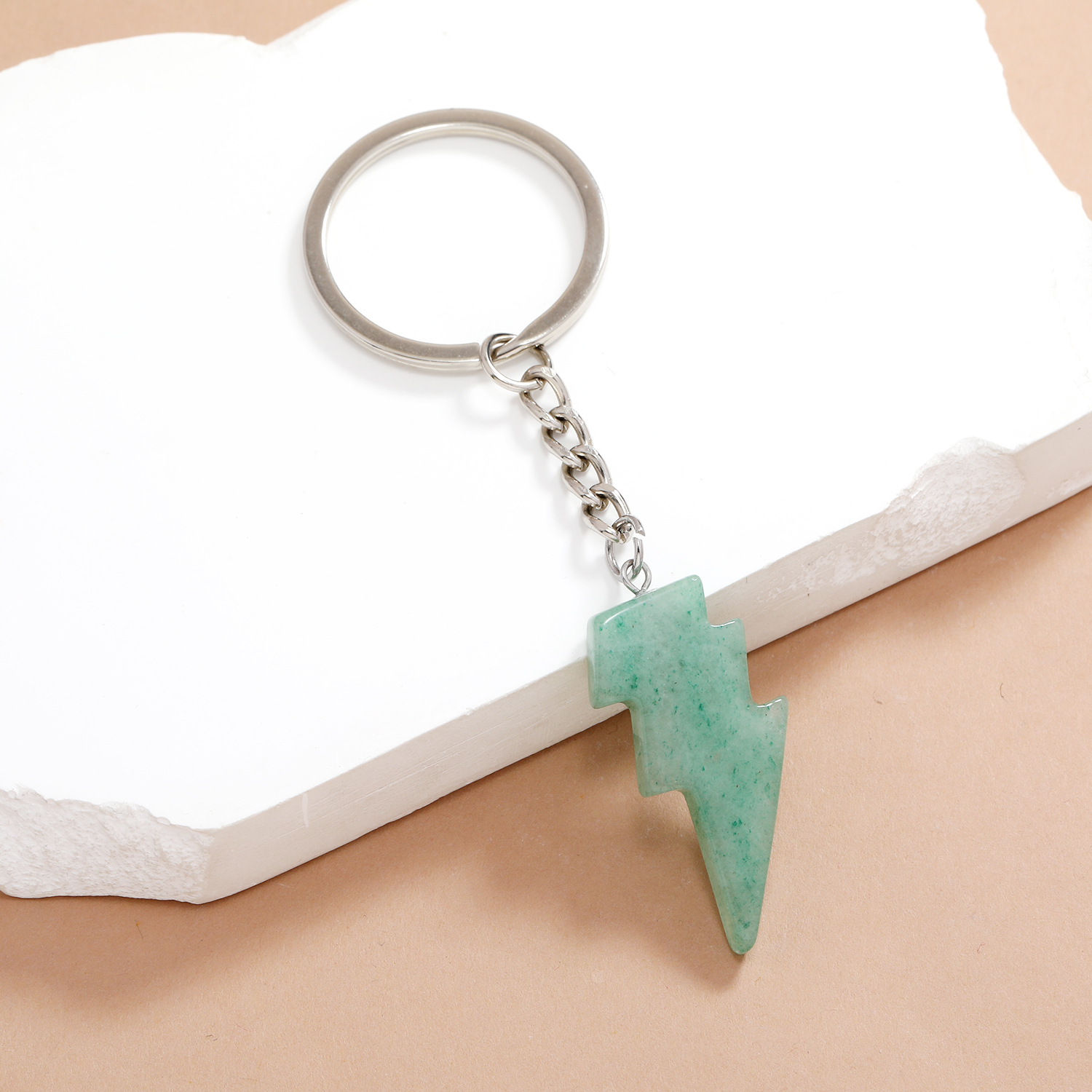 Punk bliksem vorm hanger Key Ring Opal Crystal Natural Stone Gem Keychain voor vrouwelijke mannen Persoonlijkheidsaccessoires