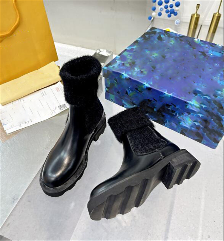 2023 Designer Paris Beaubourg Ankle Boots Leather Plain Toe Rubber Sole Office Elegant Hoge Heel 1Aabu3 1Aac1z Combat Chunky Winter Martin Sneakers met doos
