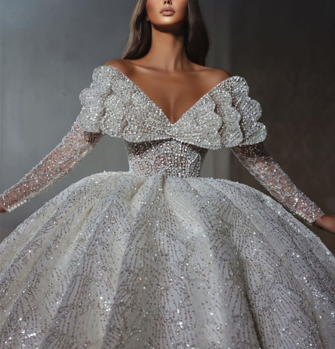 Luksusowe suknie balowe suknie ślubne V Długie rękawy Perły Perły Aplikacje z koralikami cekiny 3D koronki marszczyki celebrytka błyszcząca plus formalne suknie ślubne na zamówienie