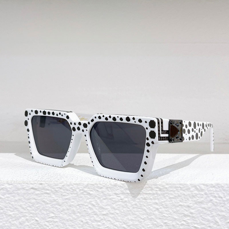 Luxury sunglasses for women classic brand 1910 trend embellished frame designer sunglasses men fashion outdoor decoration tura eye234p