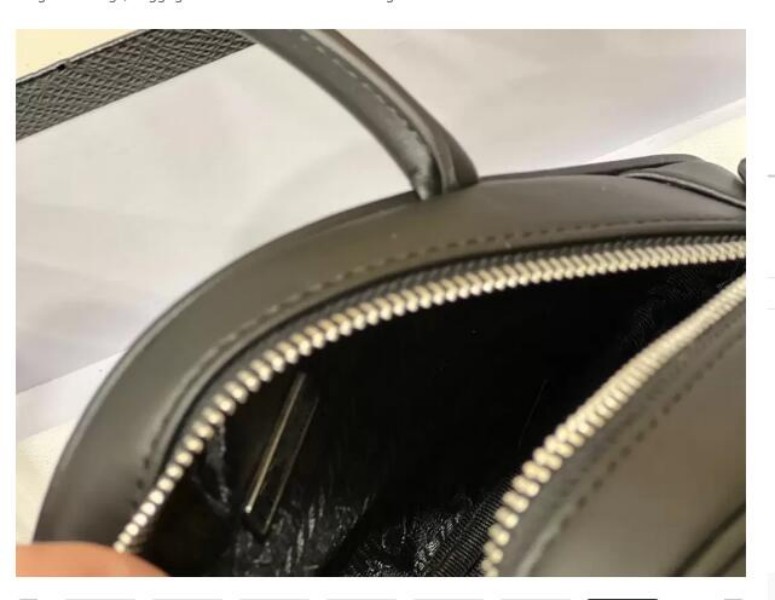 Yeni çantalar 23SS yeni üçgen çanta kadın Moda Alışveriş Çantası Tasarımcı mini satchel Ayarlanabilir omuz askısı crossbody postacı çantası çanta çanta cüzdan