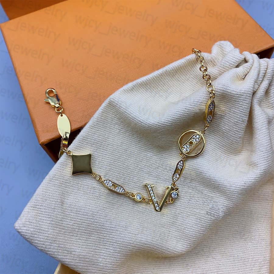 Elegant Bracelet Fashion Bangle Man Woman Stone Chain Wedding Bracelets Special Letter Design Jewelry Silver Gold Option with BOX