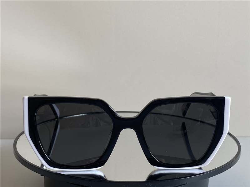 Damer Luxur Designer Solglasögon för kvinnor 15W Sport Womens Solglasögon för män Kända märken utomhus Simple UV400 Sun Glasses Black White Plank Rames With Case