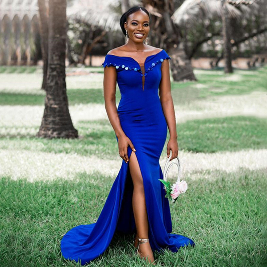 Sj￶jungfrun Royal Blue African Women Bridesmaid Dresses Side Slits Off Axla Shiny Sequin Plus Size Wedding G￤stkl￤nning L￥ng kl￤nning