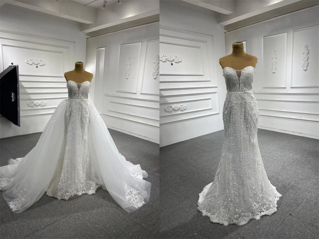 Meerjungfrau Hochzeitskleid Wunderschöne trägerlose Spitze abnehmbarer Zug Braut Kleid SM67180