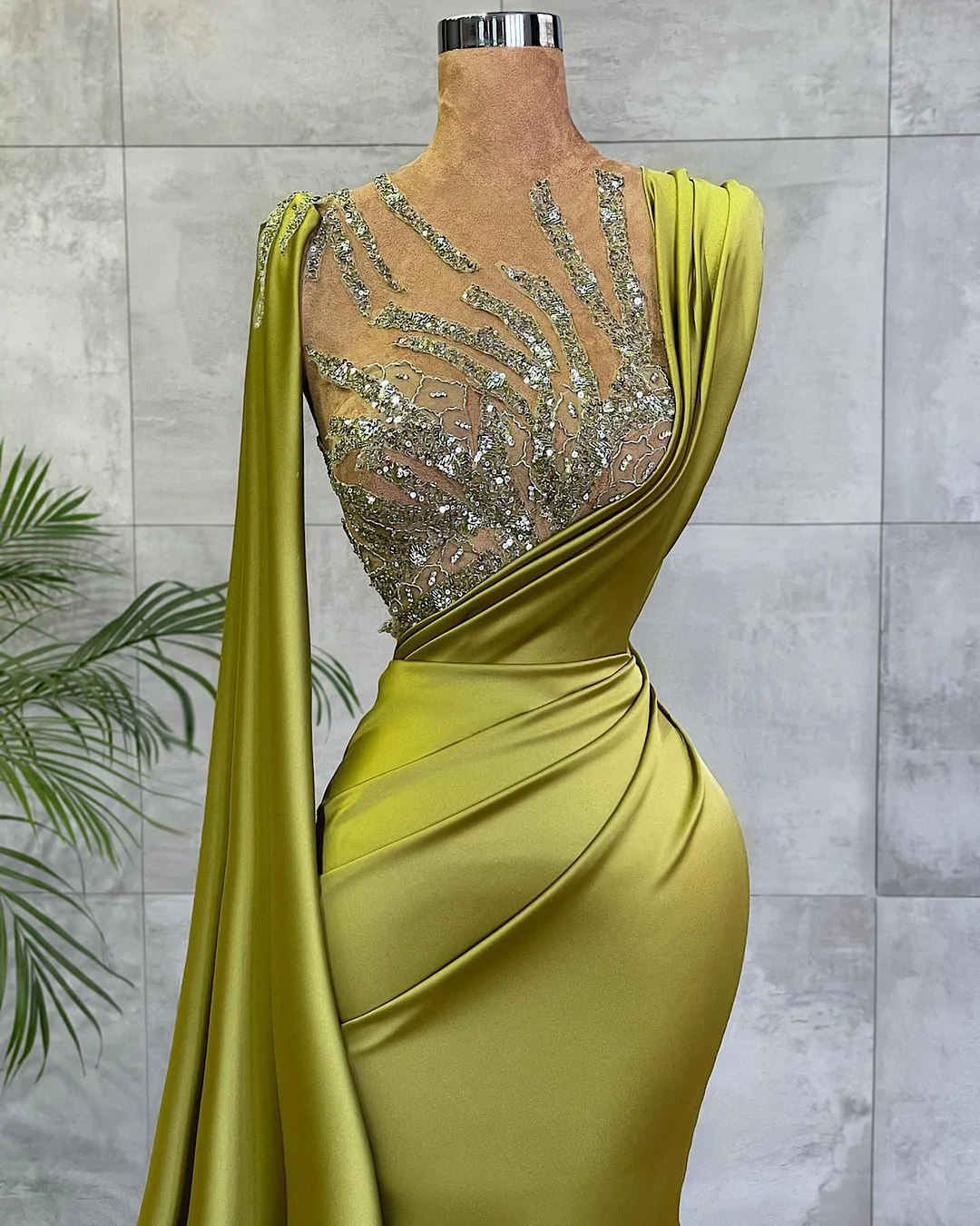 Elegant Green Mermaid Evening Dresses Long for Women Sheer Jewel Neck Sequined Satin Floor Length Formal Birthday Clelbrity Special Occasion Party Prom Dresses