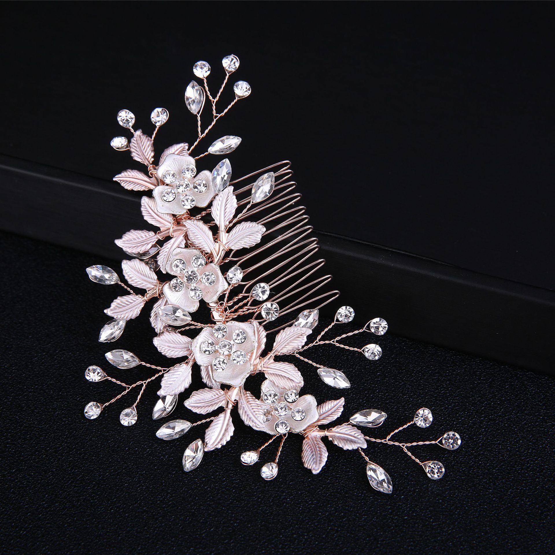 Klassiska hårkammar Eleganta bröllopshuvudstycken Tiaras Silver Rose Gold Crystals Women Headwear Hairpin For Prom Party Ladies Hair Accessories Jewelry CL1666