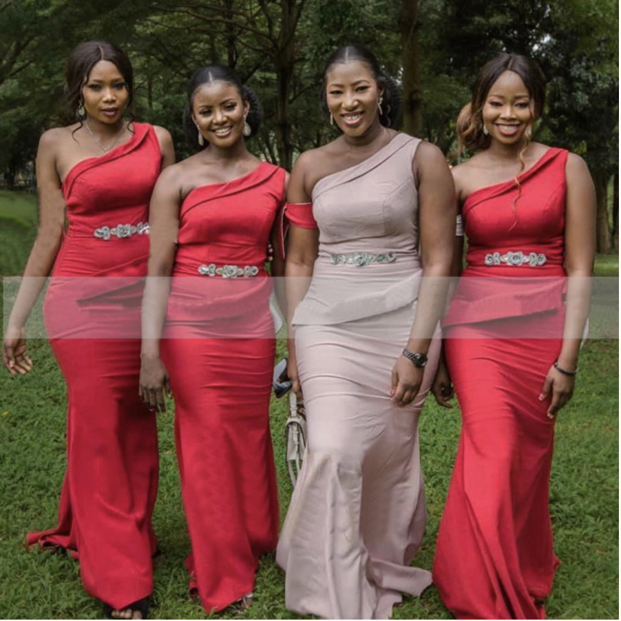 Vestidos de dama de honor rojos de un hombro con apliques sin mangas para mujer africana vestido largo para fiesta nupcial Formal