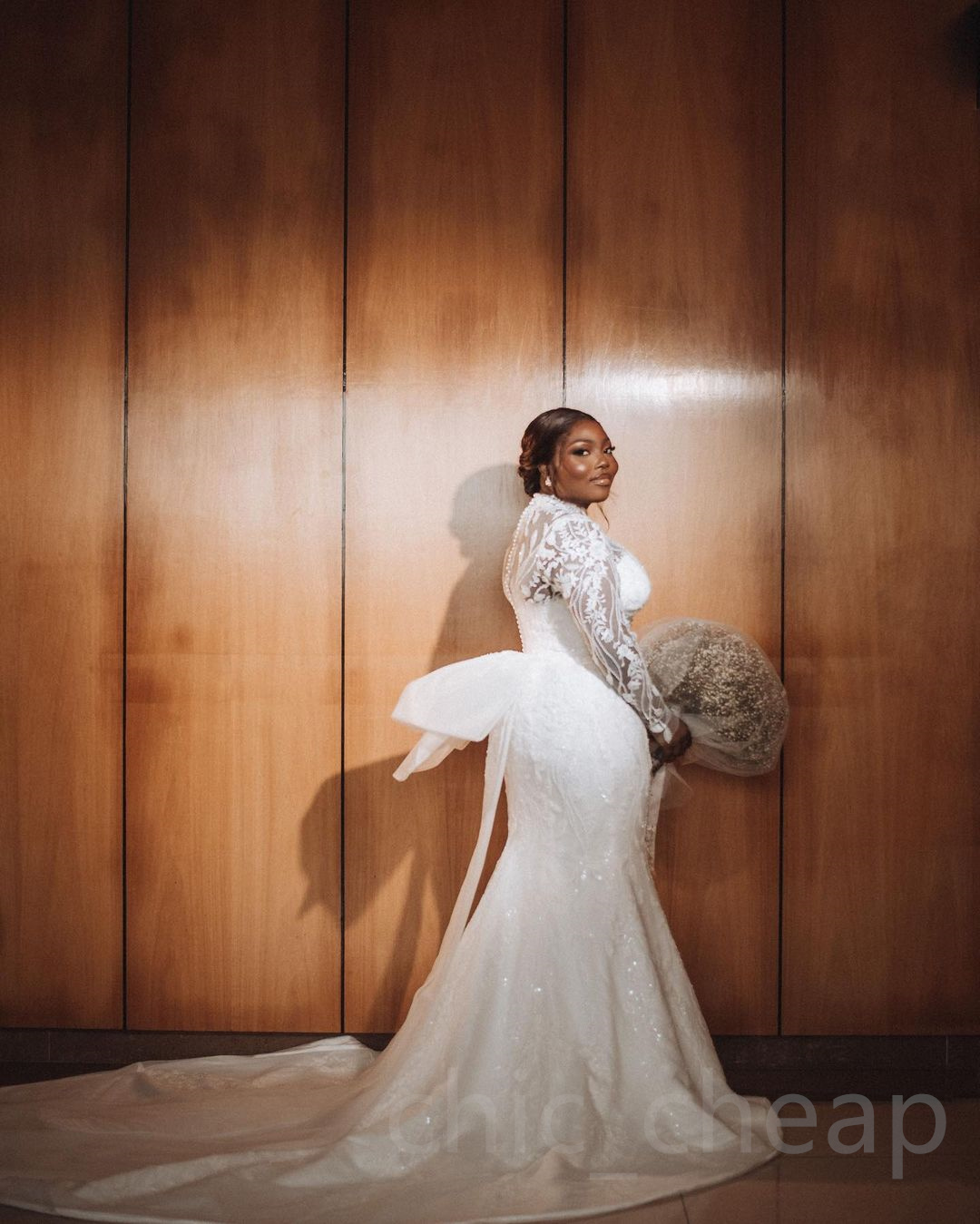 2023 Arabic Aso Ebi White Mermaid Wedding Dress Sheer Neck Lace Beaded Pearls Bridal Gowns Dresses ZJ708