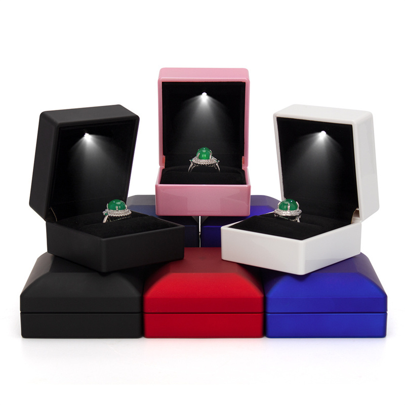 Jewelry Box with LED Light for Engagement Wedding Rings Boxes Festival Birthday Jewerly Necklace Display Gift Case Packaging